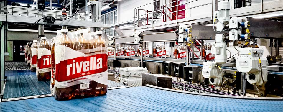 Im Inneren einer Produktionshalle von Rivella
