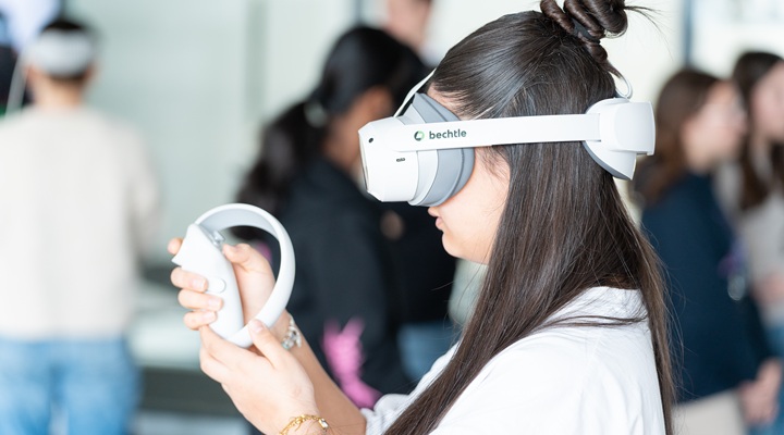 Girl with AR