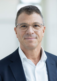 Dr. Martin Kaloudis